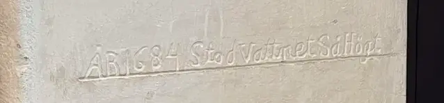 Markering i stenvägg